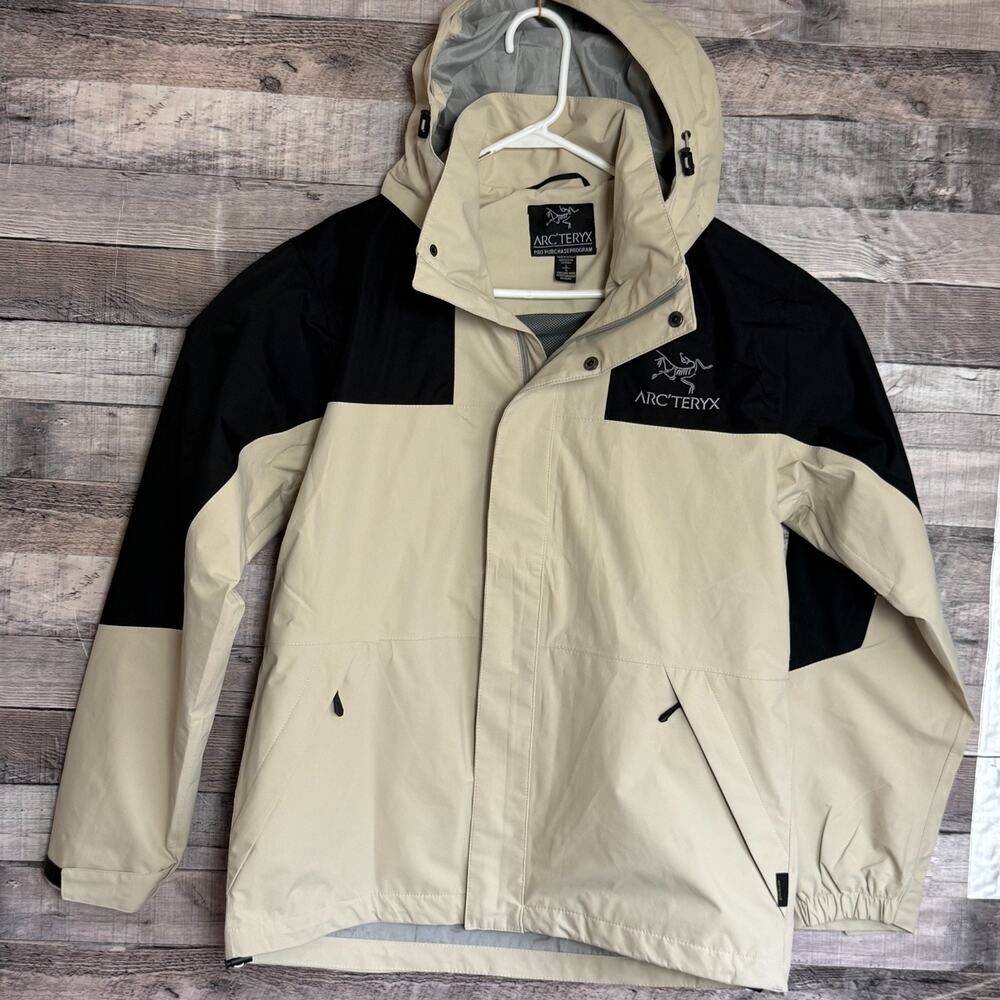 Arcteryx Beta Jacket Gore Tex Hooded Mens Large Tan Black WaterProof Pro Purchas